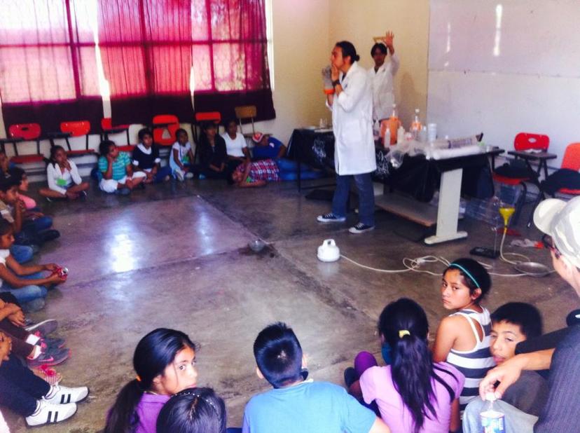 Niños de Atzitzihuacan disfrutan de curso de verano La Energía es Vida