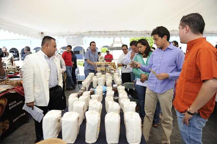 Apoya San Pedro Cholula a mujeres, migrantes y al deporte