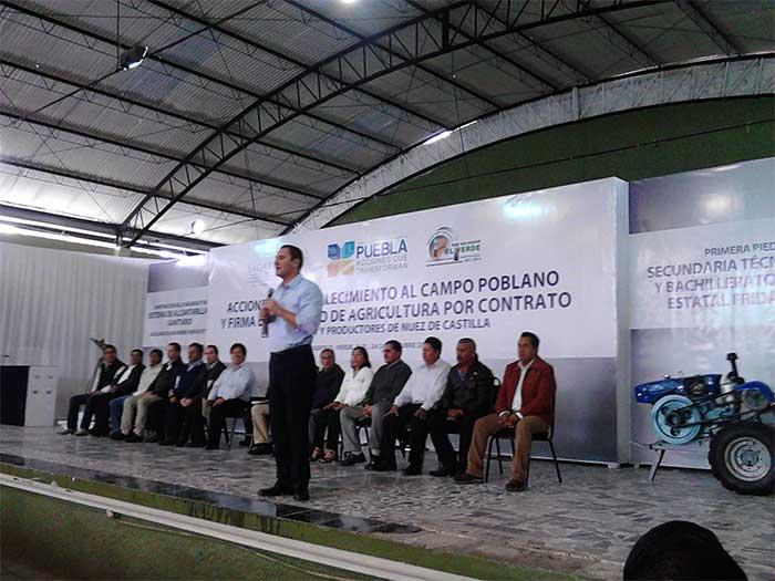 Un campo más productivo y próspero, promete Moreno Valle en El Verde