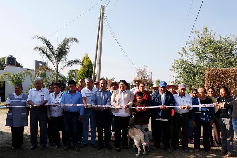 Pérez Popoca cumple su palabra y entrega obra en Tonantzintla