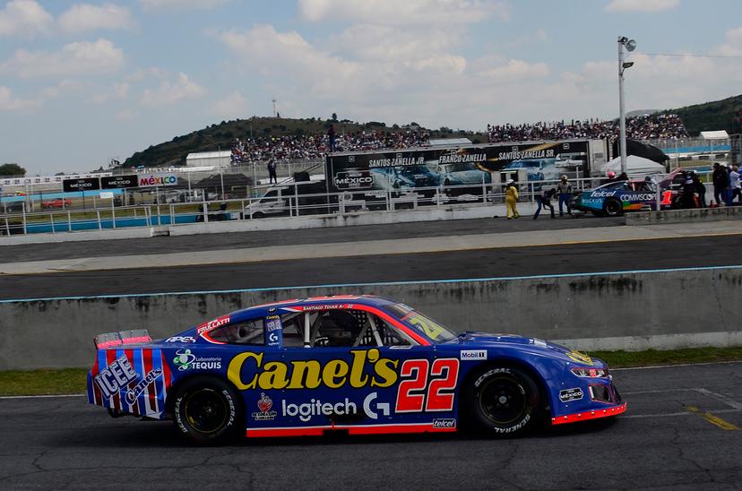 Santiago Tovar por buen final en SPEEDFEST NASCAR México