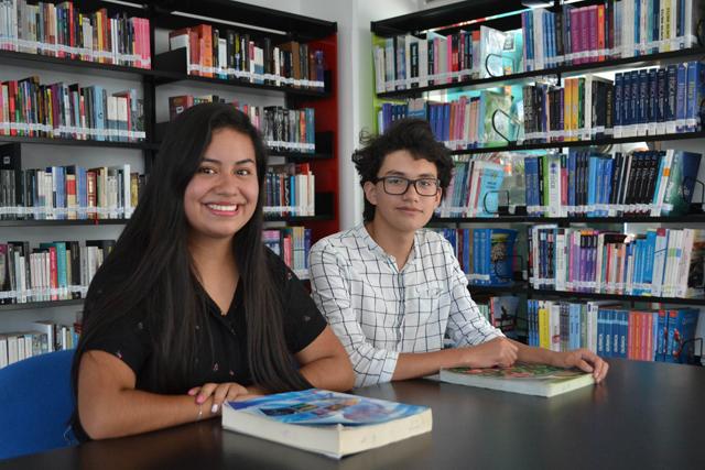 Jóvenes BUAP participan en talleres de divulgación científica