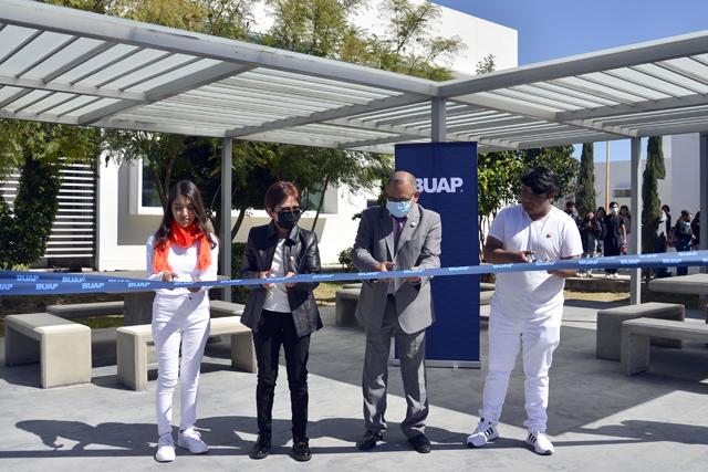 Reconoce rectora Cedillo consolidación de la Facultad de Veterinaria BUAP