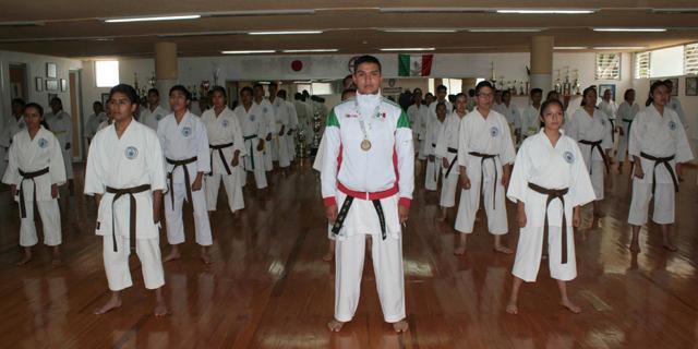 Victoria y Javier, alumnos BUAP, triunfan en Olimpiada Nacional