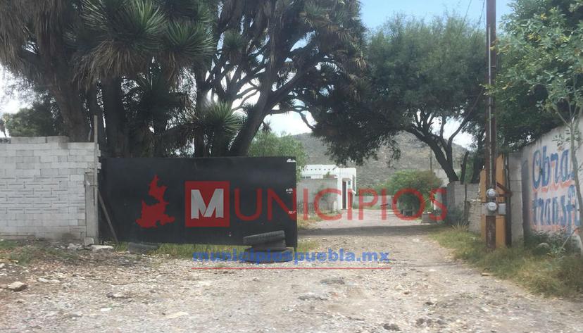 Abandonada, la casa de El Kalimba en Tecamachalco