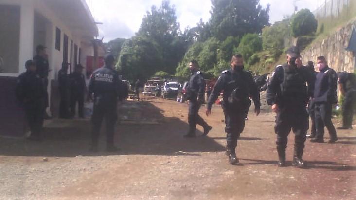 En paro policías de Huauchinango por maltrato y otros abusos