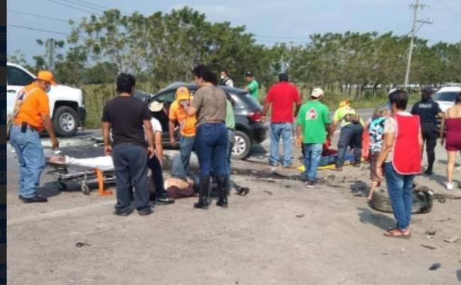 Fuerte accidente deja un menor lesionado frente a hospital de Venustiano Carranza