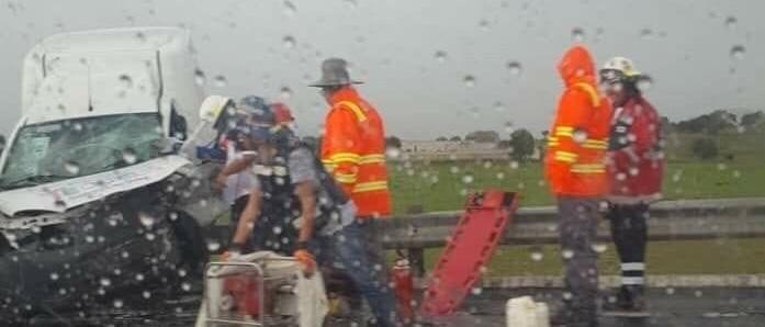 Por lluvia, invade carril y deja tres moribundos en la Teziutlán-Virreyes