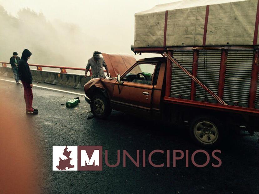 Colisión de 18 autos deja un muerto y 8 heridos