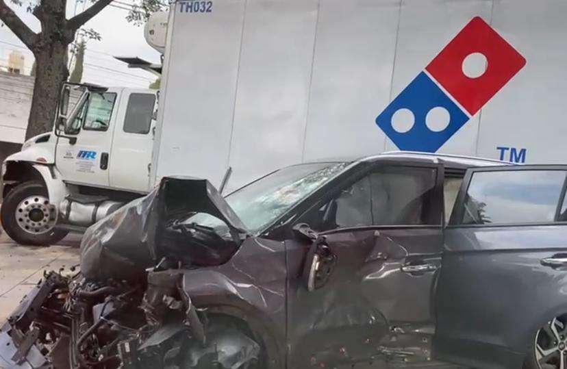 Tres accidentes viales dejan 3 lesionados y daños materiales en Puebla capital