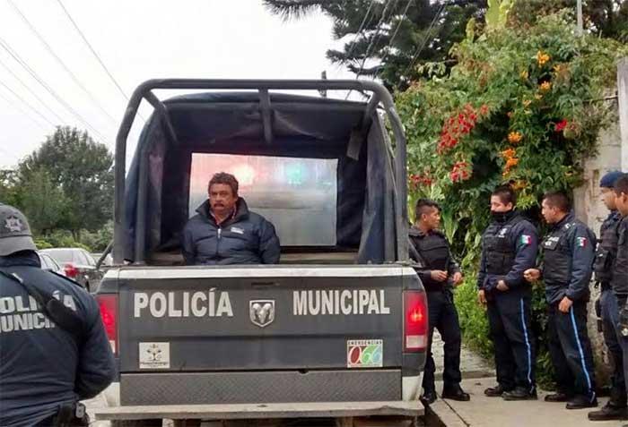 Por acosador intentan linchar a maestro en Tenango