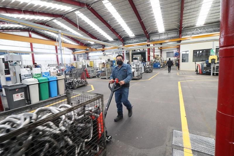 Cae 5% la actividad industrial en Puebla en el último año: Inegi