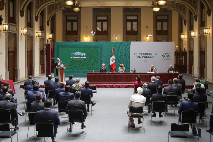 Barbosa firma Acuerdo Nacional por la Democracia en Palacio Nacional