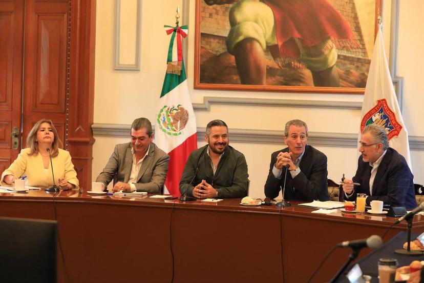 Adán Domínguez y José Chedraui realizan primera reunión de trabajo