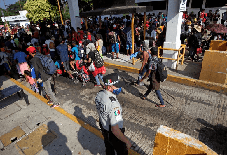 Choque entre migrantes y Guardia Nacional en Chiapas