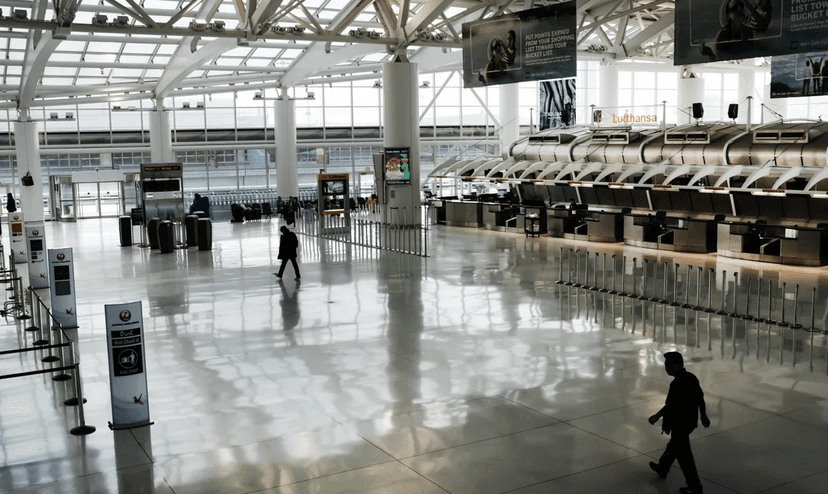 Por políticas migratorias de Trump, turismo en EU se desploma   