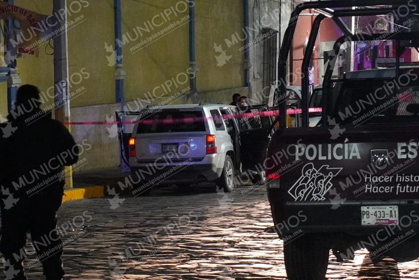 VIDEO Balacera entre policías y ministeriales deja tres muertos en Tecamachalco