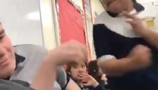 VIDEO Le dan su merecido a estudiante acosador y se hace viral