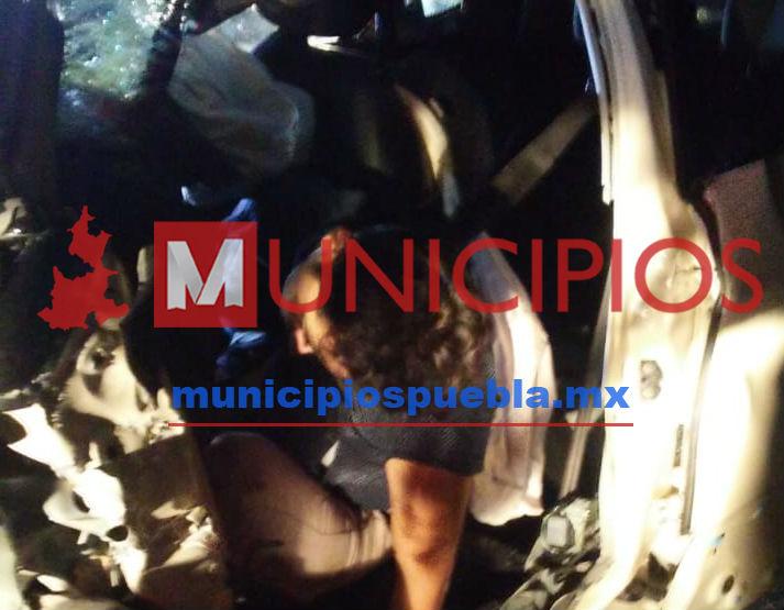 Aparatoso choque deja 4 muertos en Ajalpan