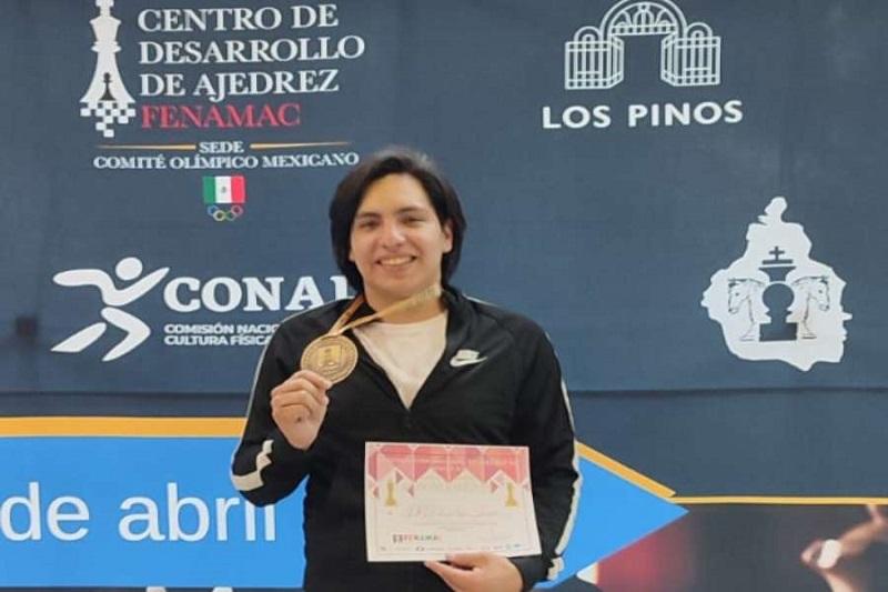 Alumno del Tec Puebla repite medalla de oro en Abierto Mexicano de Ajedrez