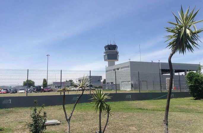 Ajustan horario aeropuertos de Puebla y Tehuacán