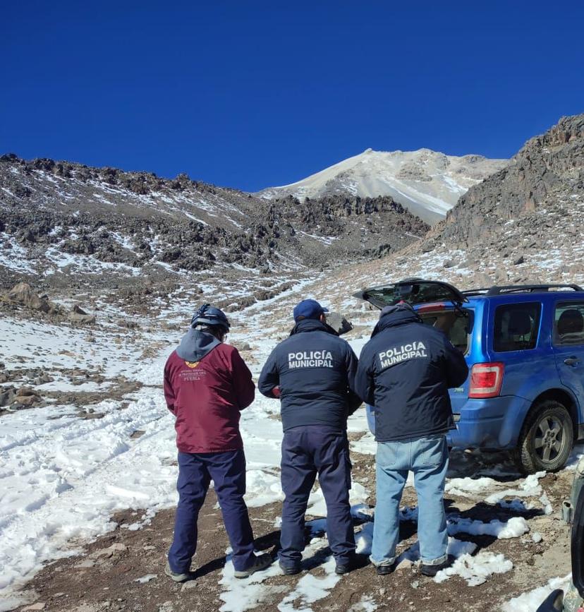 Encuentran a otra alpinista extraviada en el Pico de Orizaba; falta el guía