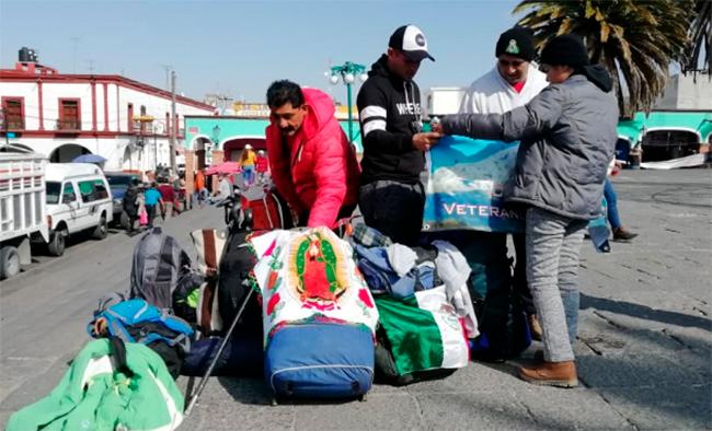 Alpinistas peregrinos inician ruta de la Rosa de Plata en el Citlaltépetl 