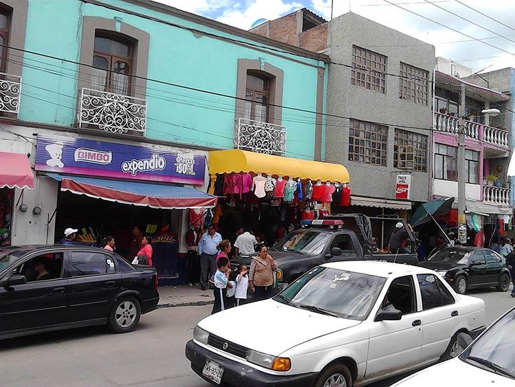 Ambulantes se retiran de las calles de San Martín Texmelucan 