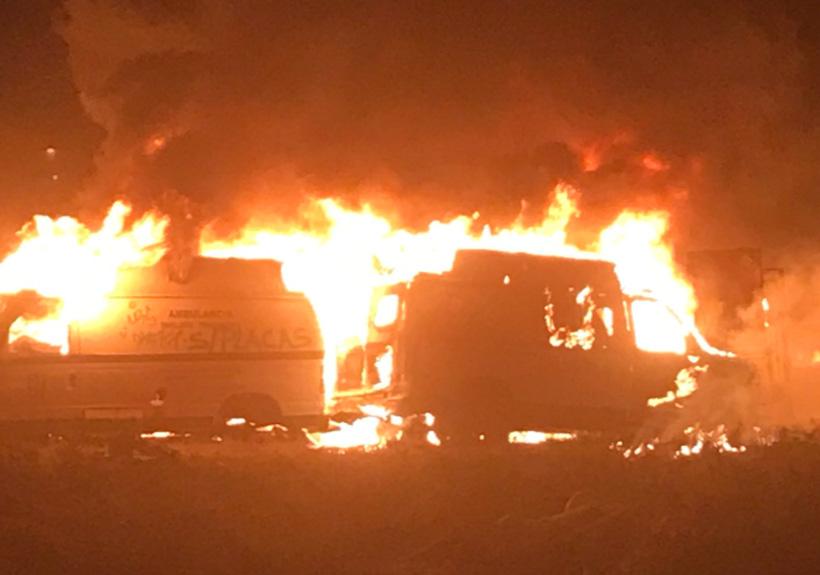 Le prenden fuego a ambulancias del IMSS en La Margarita, Puebla