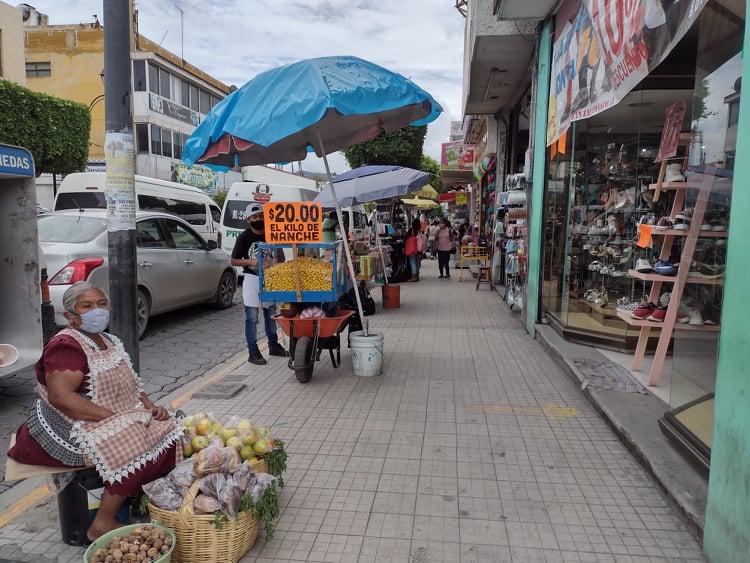 Incrementa el ambulantaje en calles de Tehuacán 