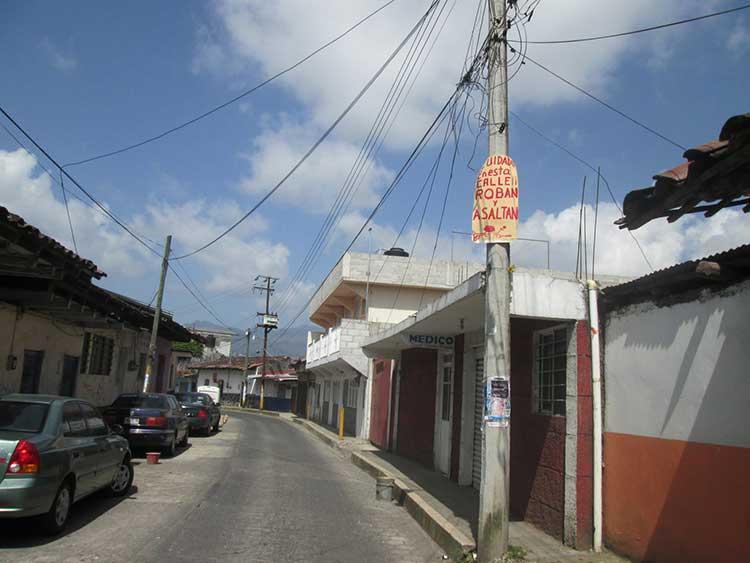 Emprenden vecinos de Huauchinango campaña contra inseguridad