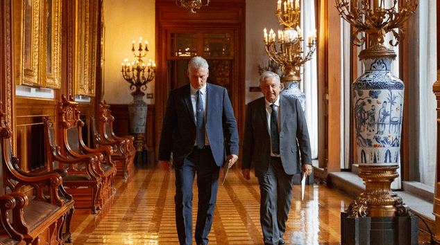 La admiración de AMLO hacia Cuba… y la rancia pseudoizquierda mexicana