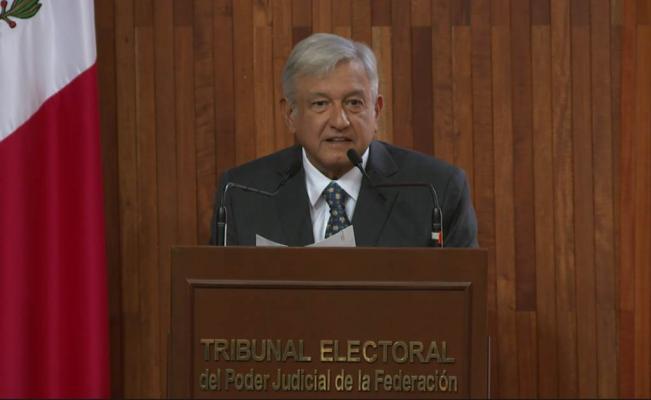 AMLO promete respetar poderes y resoluciones judiciales