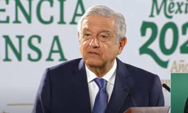 EN VIVO AMLO da informe de obras del aeropuerto y refinería de Dos Bocas