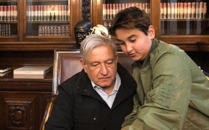 Revela López Obrador contagio de Covid de su hijo Jesús Ernesto