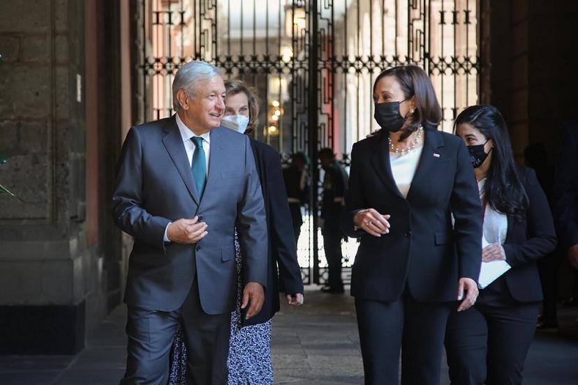 ¿Presidente Kabala? Confunde AMLO nombre y cargo de Harris