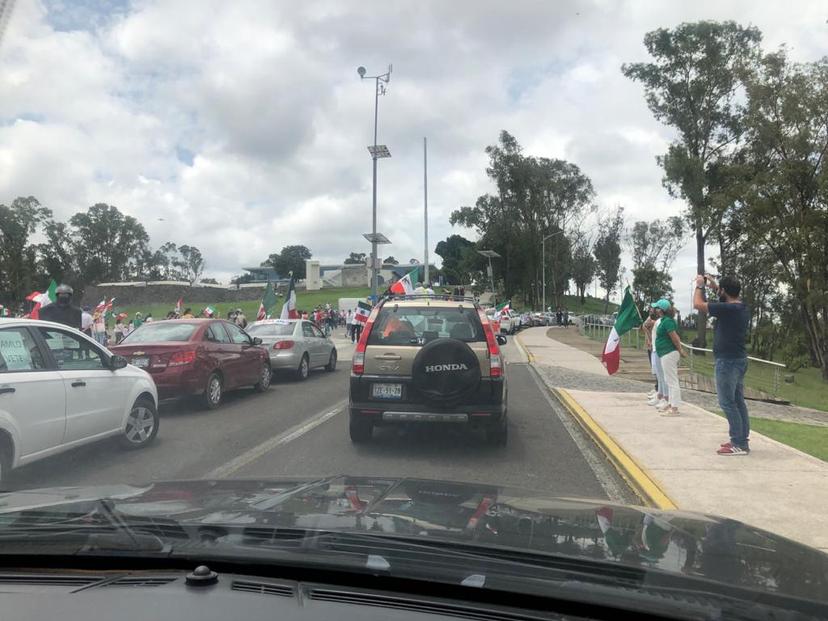 Poblanos se vuelven a manifestar contra gobierno de AMLO