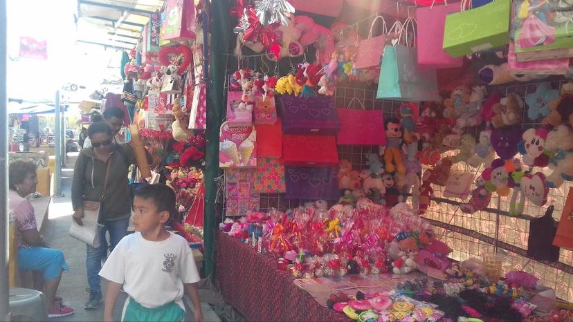 Por el 14 de febrero comerciantes se instalan en el centro de Izúcar