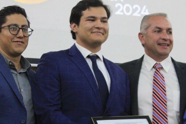 Estudiante de la Anáhuac recibe el “Premio Municipal de la Juventud”