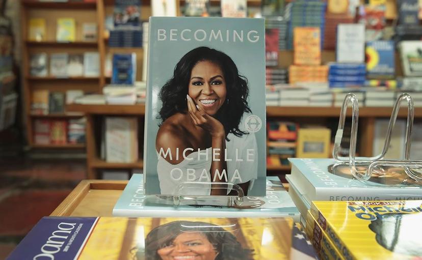 Michelle Obama gana Grammy por audiolibro de memorias