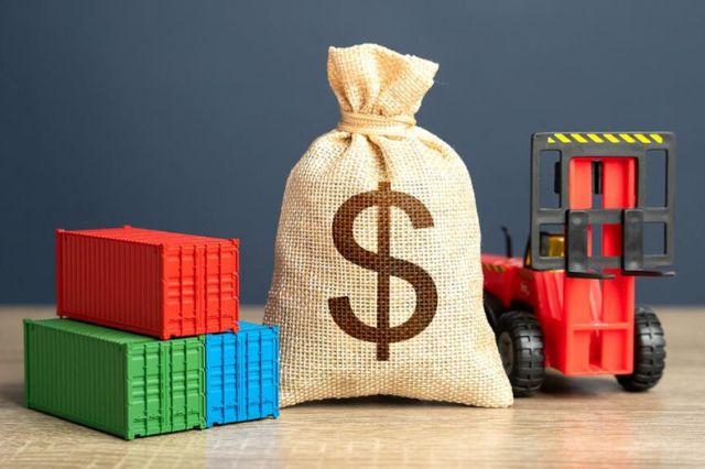Los aranceles del 145% a productos chinos comienzan a afectar a consumidores en EE. UU.