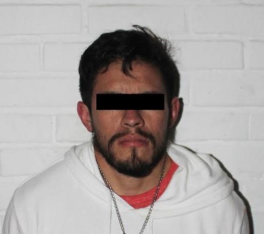 Armado hasta los dientes cae ex policía federal en Puebla