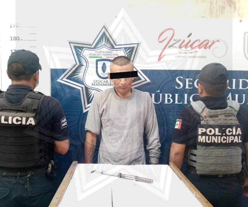 Aprehenden a sujeto con arma y cartuchos en Izúcar