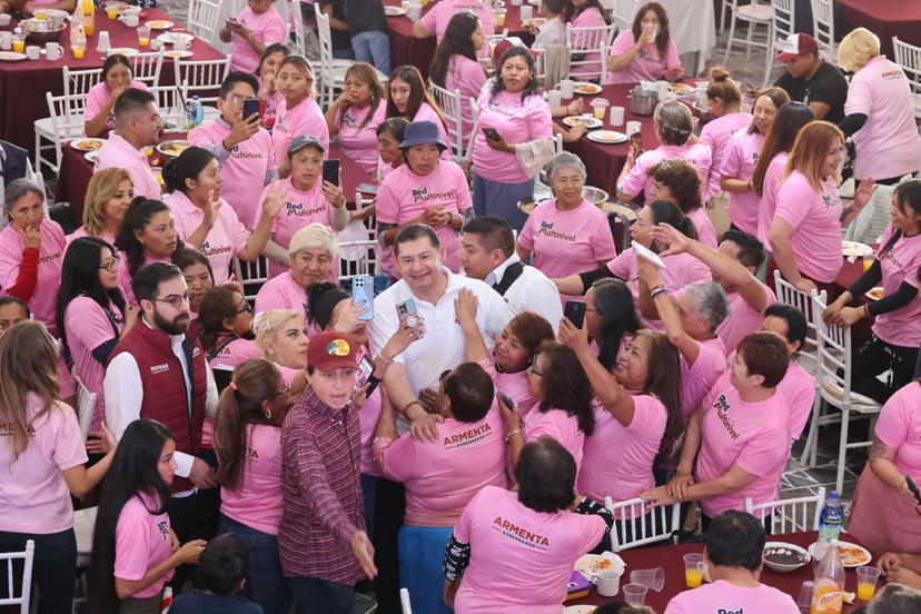 Mujeres, fundamentales para reconstruir el tejido social en la transformación de Puebla: Armenta