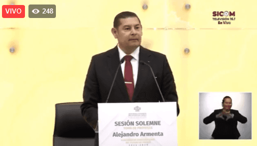 Armenta rinde protesta como gobernador de Puebla