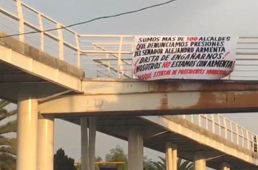 Boicotean con manta arranque de precampaña de Armenta Mier