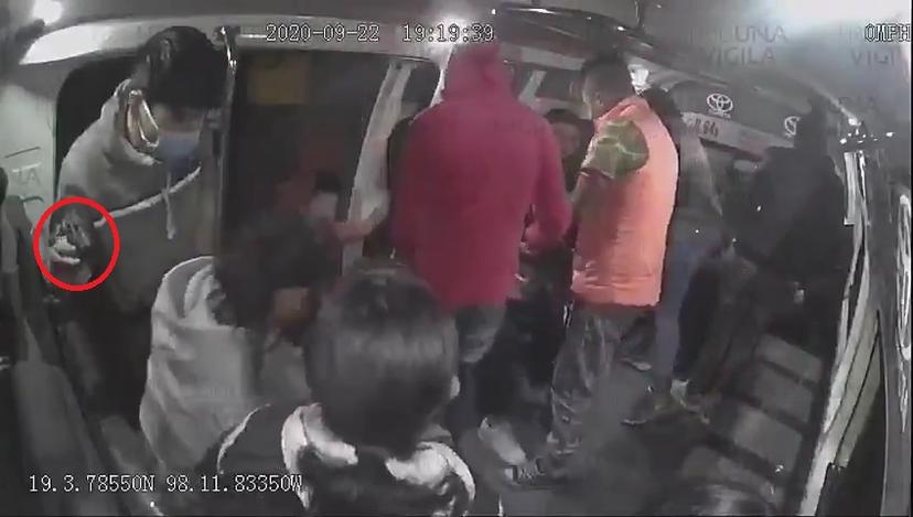 VIDEO Usuarios de la Ruta 64A sufrieron violento asalto; hay detenidos