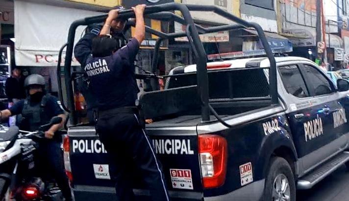 Tras robar material para la construcción se salva de ser linchado en Texmelucan