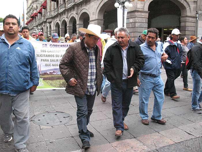 Crisis cañera afecta a 80 mil personas en la Mixteca poblana