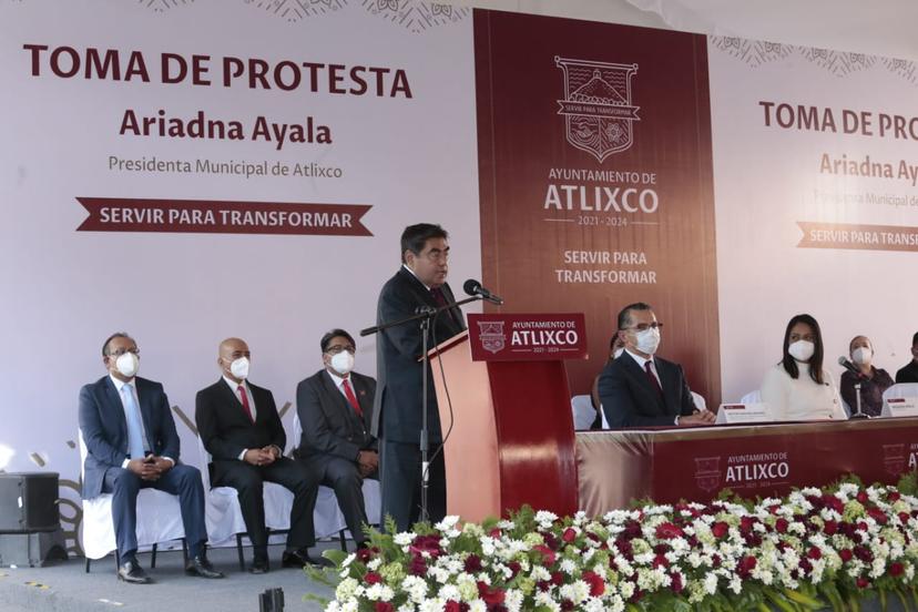 Barbosa garantiza seguridad en Atlixco de la mano con Adriana Ayala